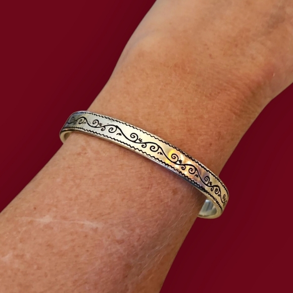BRIGHTON Canal Swirl Scroll Bangle Bracelet - Picture 1 of 7